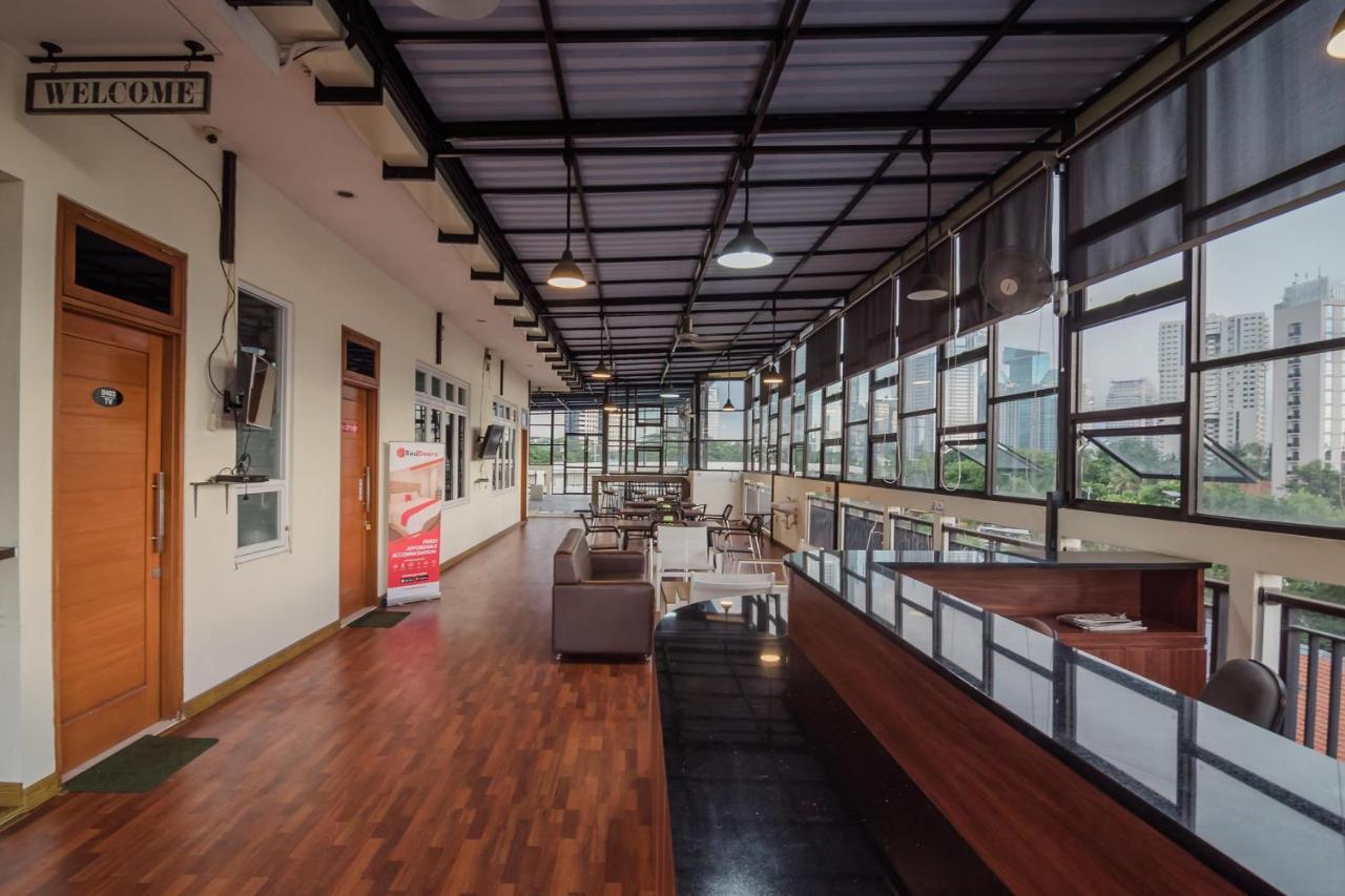 Reddoorz Plus Near Semanggi Yakarta Exterior foto